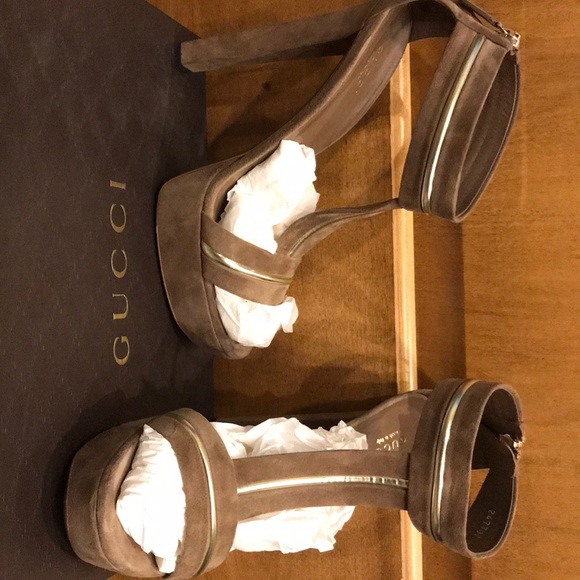 Gucci Shoes - Gucci T Strap Sandle
